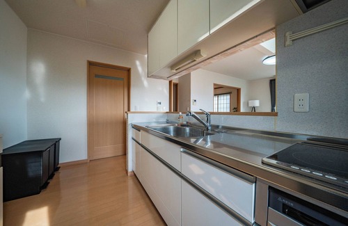 Nakafurano House | CLEMATIS