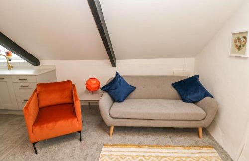 Jameston House | Clementine Cottage