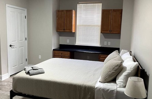 Seneca Apartment | Clemson Area Condo + Lake Views