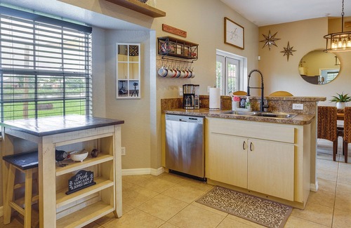 Clewiston House | Clewiston 'Bluegill' Home Rental w/Fishing Pond!