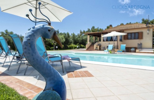 Alghero Villa | ClickSardegna Alghero villa Marlena for 10 people, with swimming pool