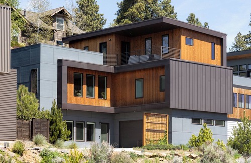 Westbrook Meadows Apartment | Cliff House – A Perfect Couple’s Retreat! Close to Hiking & Skiing, Pet Friendly