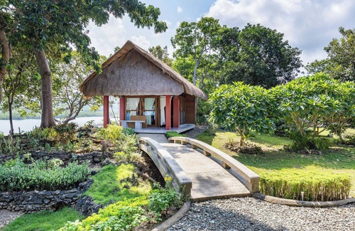 Bulan House | CLIFF HOUSE at LILI CLIFF