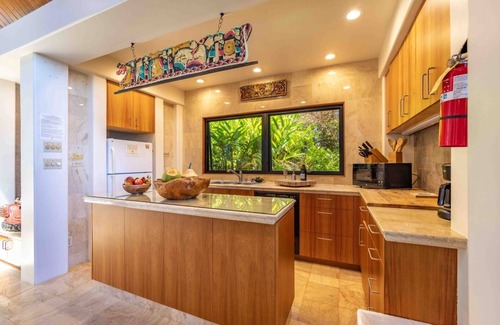 Haiku House | Cliff House - Stunning Private Home with Ocean View and Pool and Spa