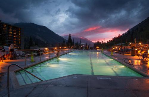 Salt Lake Mountain Resorts Cabin | Cliff Lodge and Spa