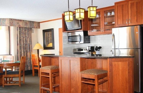 Salt Lake Mountain Resorts Condo | Cliff Lodge Snowbird 2 Bedroom Pinnacle Condo