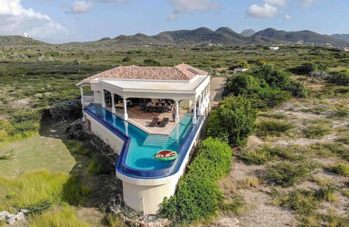 Sabana Westpunt Villa | Cliff Villa Luxury villa