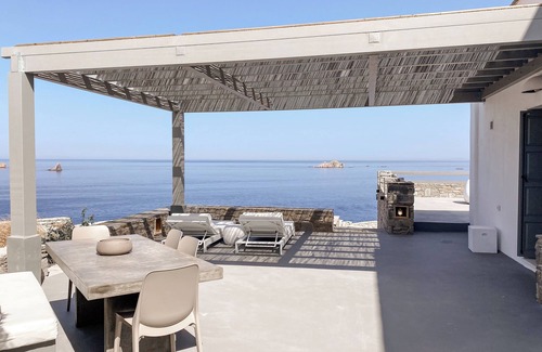 Parikia Villa | Cliff Villa Paros, 115sq.m | Panoramic sea view | Shared Pool |Spacious Terraces