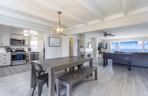 Sunset Cliffs Villa | Cliffside Perfection | Massive Outdoor Space, Jacuzzi, Pet Friendly, Parking & Ocean Views