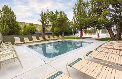 Redmond Resort | Climbing, fly-fishing, hiking, mountain, list goes on!