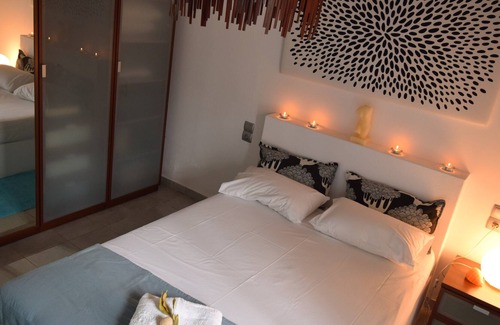 Ormos Korthiou House | CLIO'S BEACH HOUSE - DELUXE BEACH FRONT PROPERTY
