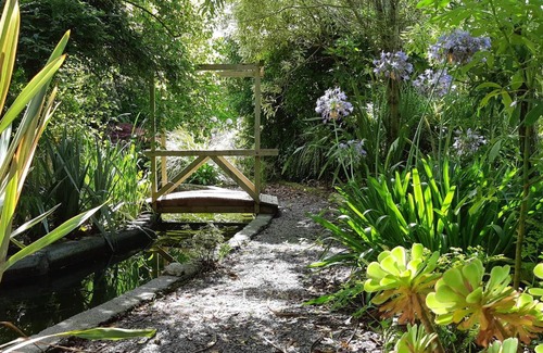 Clive Ski Chalet | Clive Colonial Cottages