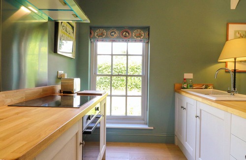 Stowmarket Cottage | CLOCK TOWER, pet friendly, with open fire in Stowupland