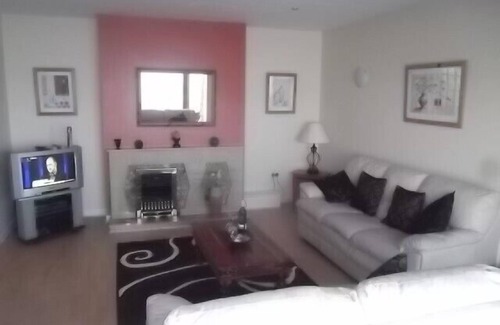 Inchydoney House | Clonakilty Inchydoney West Cork Modern 4 Bed overlooking beach panoramic views