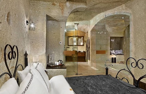 Urgup Hotel | Close to Ürgüp Museum | Quiet Spot Perfect for Peaceful Family Getaway
