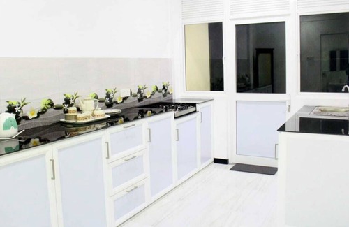 Bazaar North Apartment | Close to beach, super markets, banks , railway & bus stations