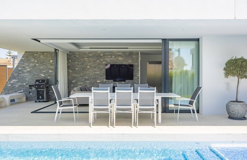 San Pedro de Alcantara Villa | Close to Beach Villa in San Pedro