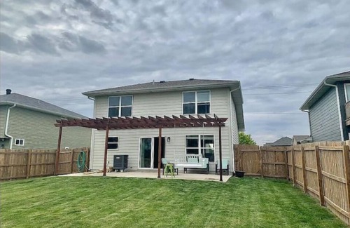 Council Bluffs House | Close to Downtown Omaha and Interstate.
