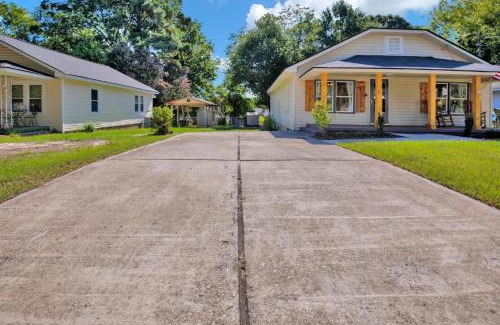 Terry Sanford House | Close to Downtown & Fort Bragg- The Precious Pearl