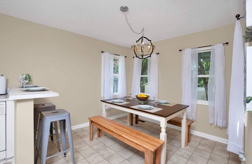 Terry Sanford House | Close to Downtown & Fort Bragg- The Precious Pearl