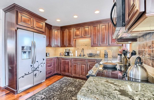Lamar Heights Area House | Close to Everything! w/Sauna, Fireplace, & Large Backyard