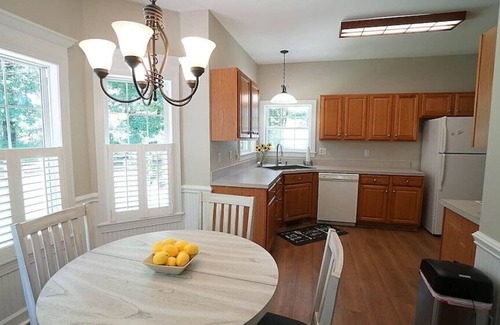 Wake Forest House | Close to Historic downtown Wake Forest and 20 min to Raleigh