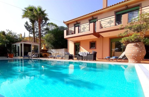 Kateleios Villa | Close to Katelios beach, tavernas and mini market