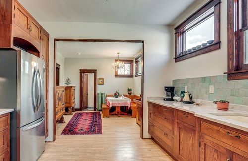 Washburn House | Close to Lake Superior: Walkable Washburn Charmer!
