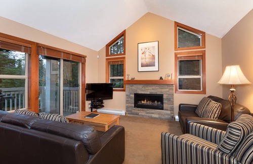 Blackcomb House | Close to Lost Lake & Blackcomb Mountain w/ BBQ
