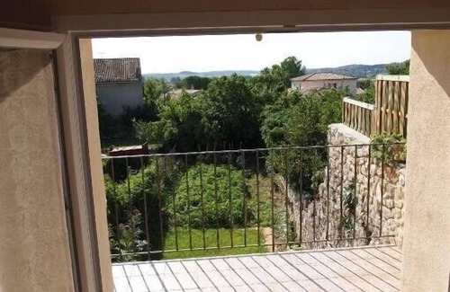 Fons House | Close to Nîmes, authentic village house renovated in 2009 - Courtyard and garden