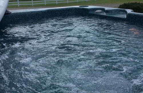 Oxford Cottage | Close to Oxford and Miami U. Pet friendly. Country setting.