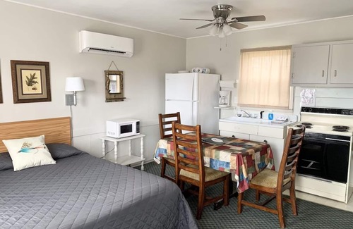 Cassville Cabin | Close to Pool Cabin Getaway-Cabin 5