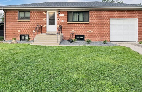 Wheat Ridge House | Close to Red Rocks, I-70, and Denver! Entire Home