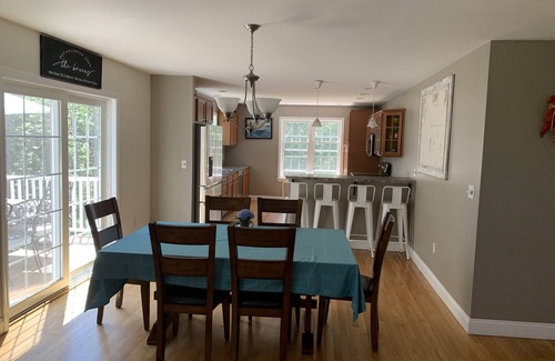 South Thomaston House | Close to Rockland, large mid coast home in quiet neighborhood