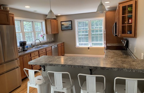 South Thomaston House | Close to Rockland, large mid coast home in quiet neighborhood