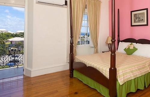 Hastings Hotel | Close to Savannah Beach! w/Private Balcony, Onsite Pool, Great Views!