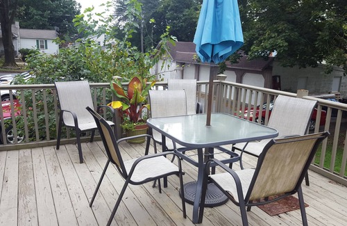 Witmer Cottage | * Close to Sight and Sound Theater Mother's day weekend available