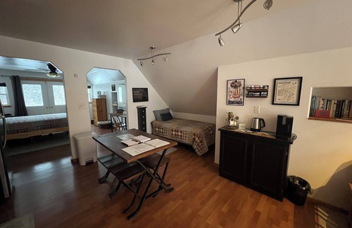 Susitna North Cottage | Close to Talkeetna, with easy access to Parks Hwy, walk to Denali Brewery Co.