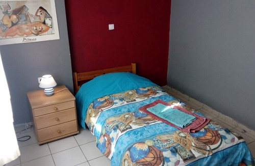 Kaisariani Apartment | Close to University Of Athens and the sights of Athens