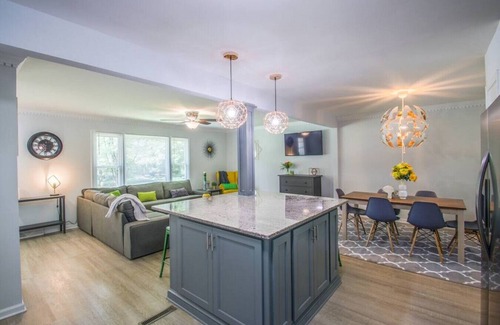 Charlotte House | Close to Uptown, Nightlife, Desired Location
