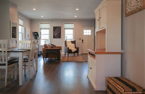 Bethlehem Apartment | Close to Wind Creek/Events/Food! ✔Hot-tub ✔Garage