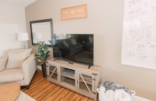 Templeton House | Close to Wineries/Hot Tub/Vineyard View/Dog Okay!
