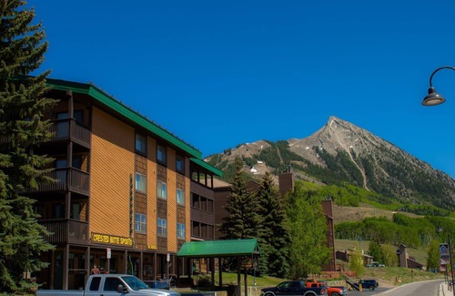 Crested Mountain Village Condo | Close Walk to Slopes, Great views, Hot Tub