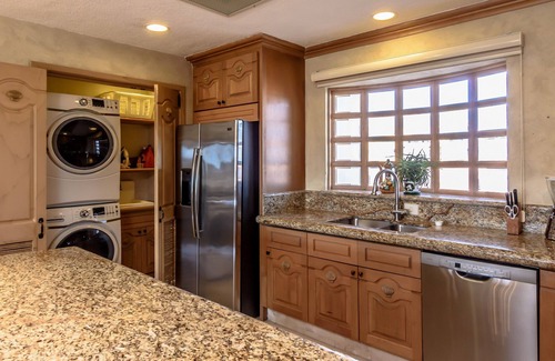 Los Cabos Condo | Closest 2 bedroom to Ocean! Overlooking Pool! PickelBall at Resort!