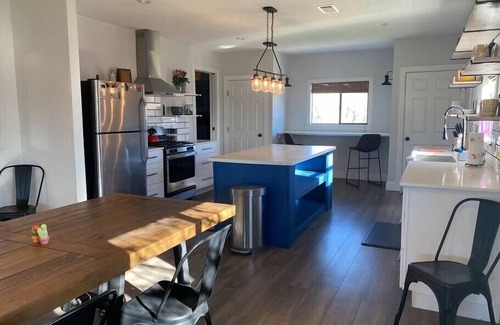 Marathon Apartment | Closest AirBnB to Gage Gardens and Downtown Marathon