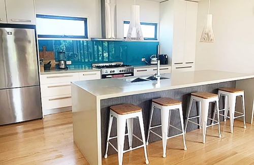 Venus Bay House | Closest house to beach in Venus Bay. Pet friendly. Free Wifi.