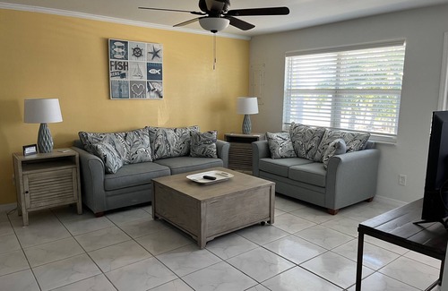 Saint James City Apartment | Closest Inn to Deep Water in St James City. Perfect for monthly rentals!