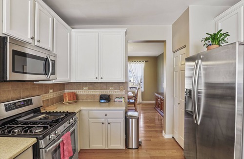 St. Charles House | Cloud 9 : 4Br, Pool, Fully Fenced!
