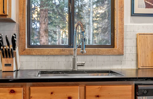 Alma Cabin | Cloud 9 Cabin-Hot Tub-25min to Breck