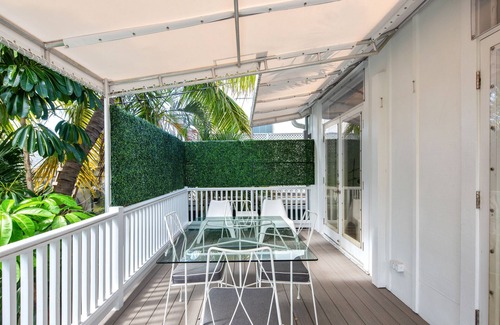 Downtown House | ~ CLOUD 9 ~ It's heaven on earth in this 3B/3BA lavish home with pool/parking